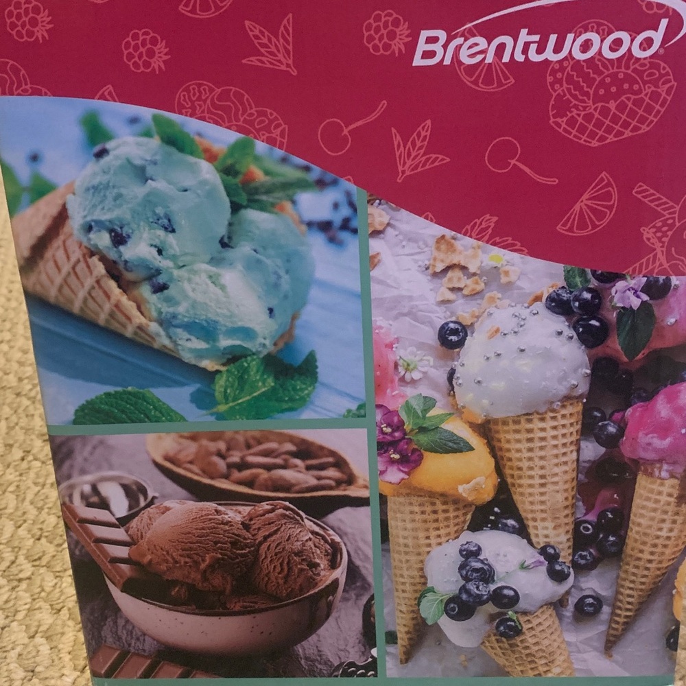 Brentwood Ice Cream Maker - Picture 2 of 3